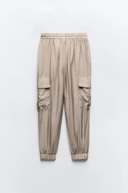 Cargo pants with elasticized waistband