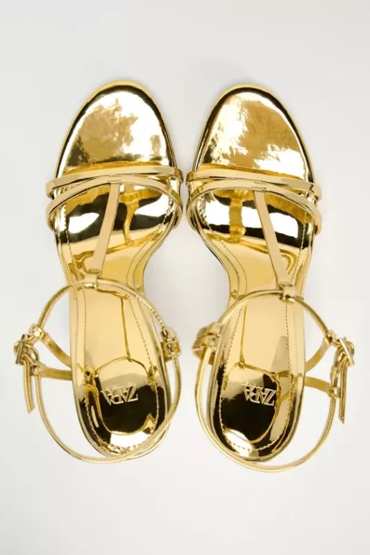 Shiny sandals with ankle strap