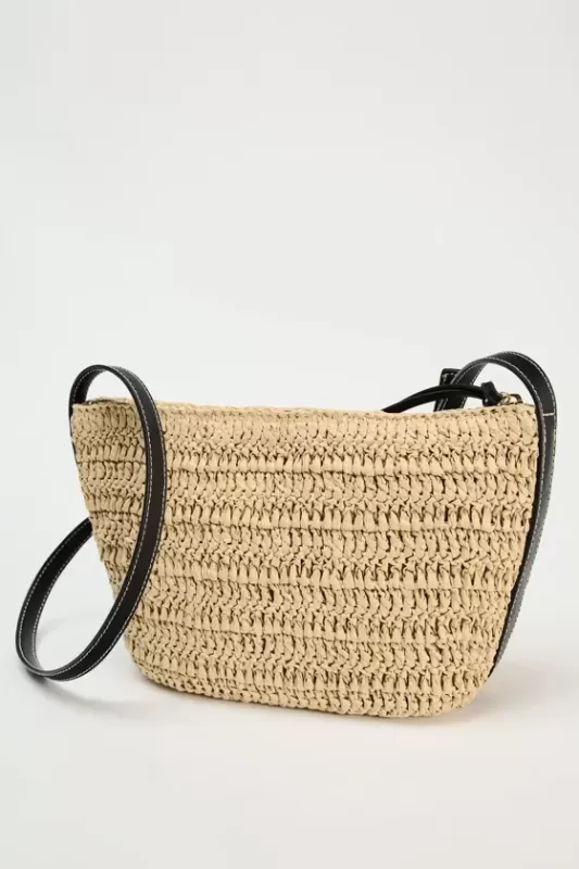 Bag with braided pattern