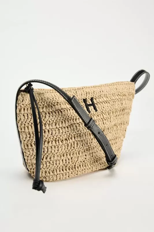 Bag with braided pattern