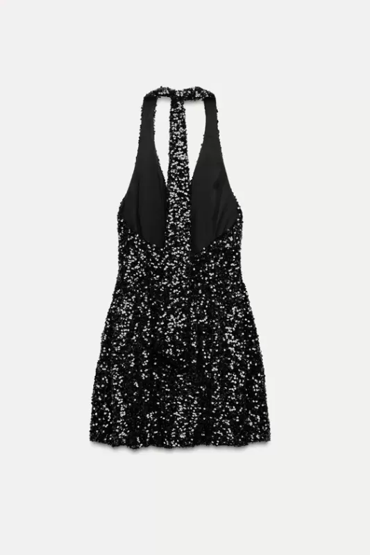 Voluminous dress with sequins